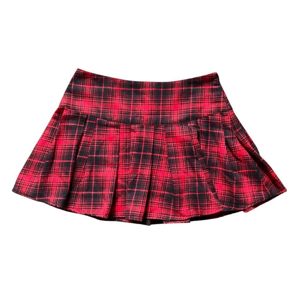 Forever 21 Red and Black Plaid Mini Skirt: Y2K, 2000s